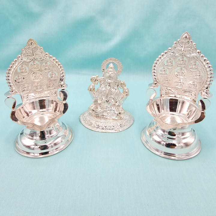 Ashtalaxmi Kamashi Deepam