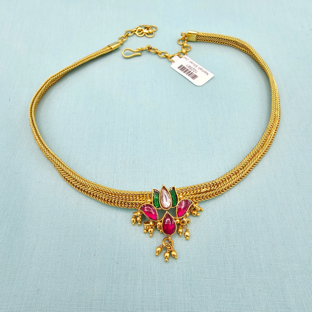 Small Kundan necklace