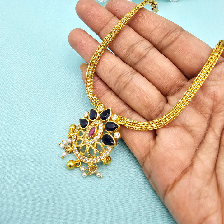 Short CZ sapphire Necklace