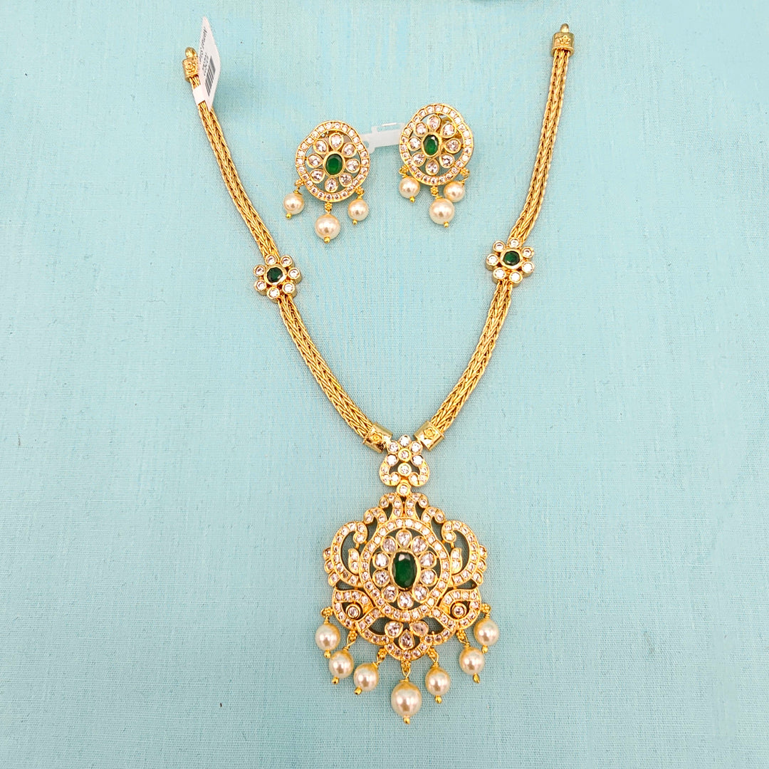 Short Emerald Necklace set