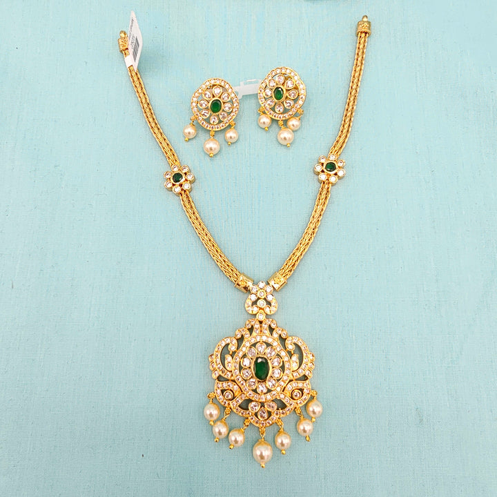Short Emerald Necklace set