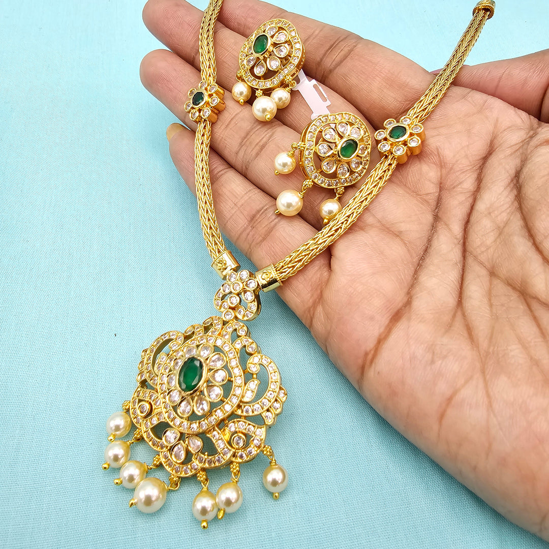 Short Emerald Necklace set