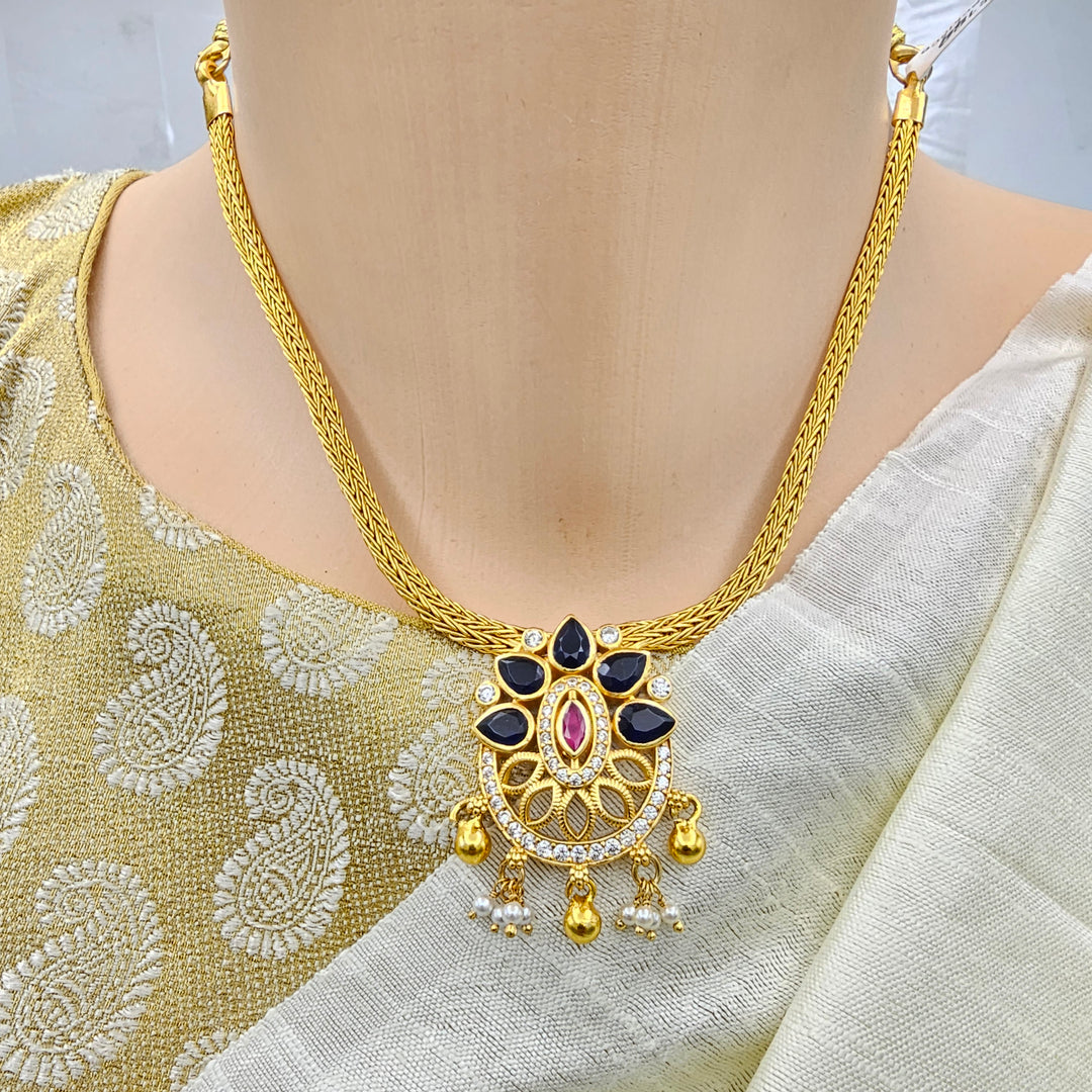 Short CZ sapphire Necklace