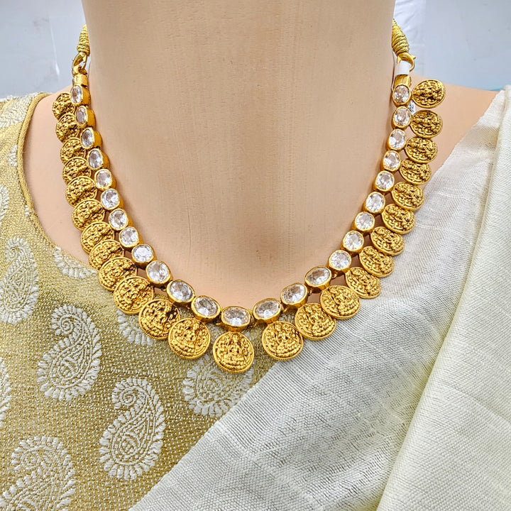 White Short CZ Kasumala