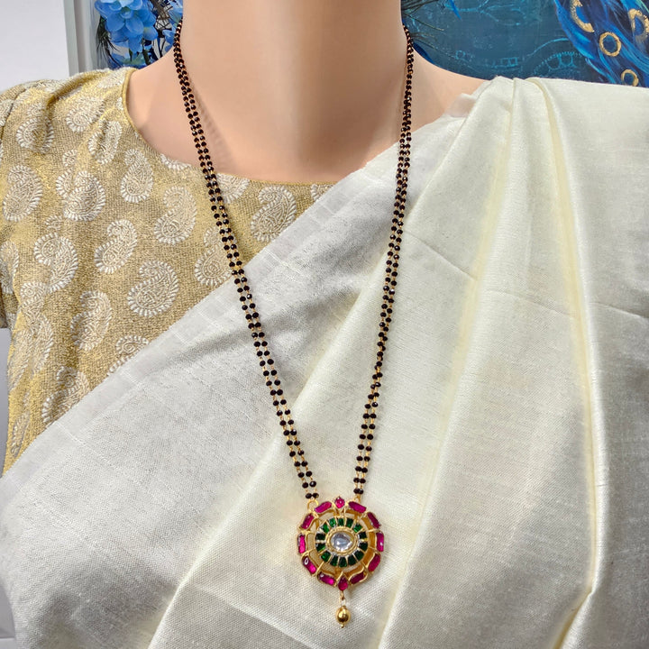 26" 2L Kundan Black beads