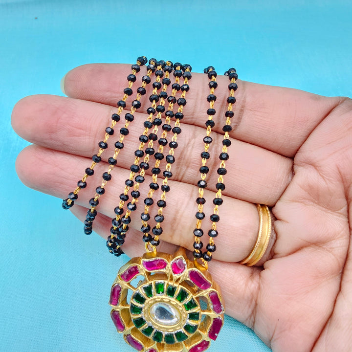 26" 2L Kundan Black beads