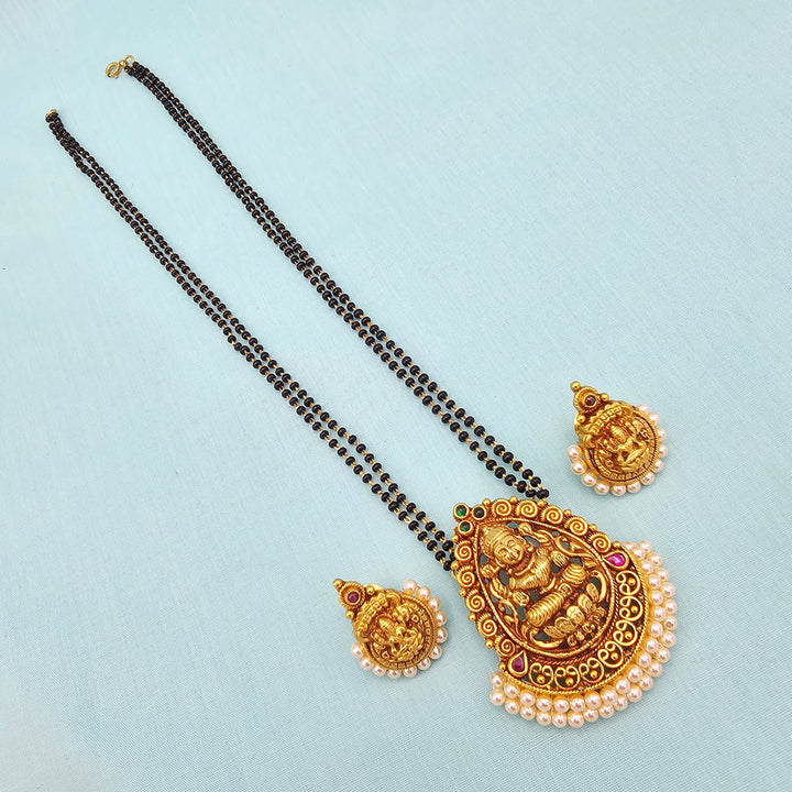 20" Lakshmi Black Beads set