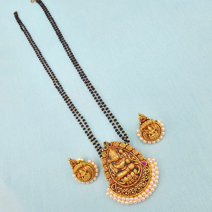 20" Lakshmi Black Beads set