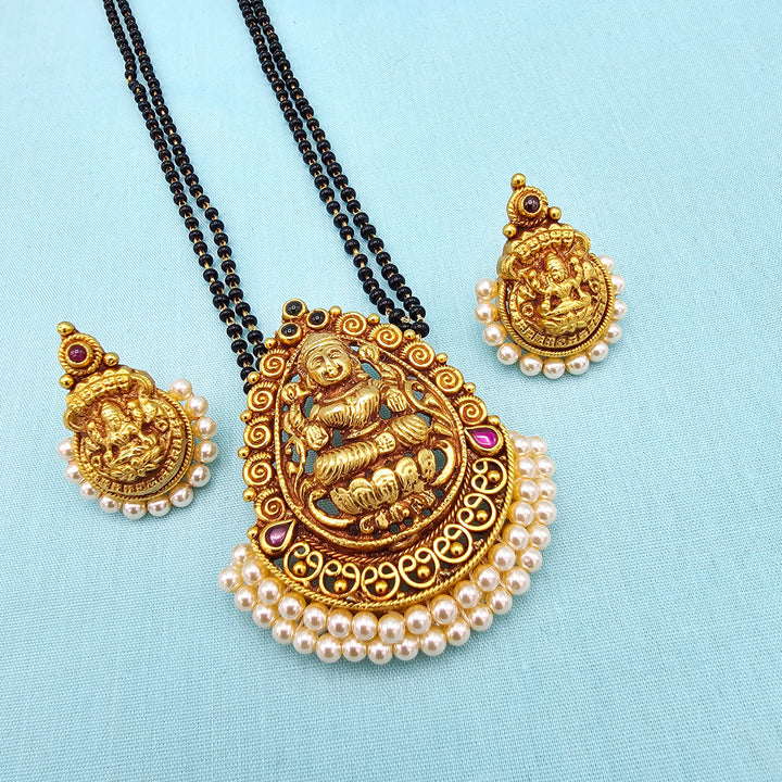 20" Lakshmi Black Beads set