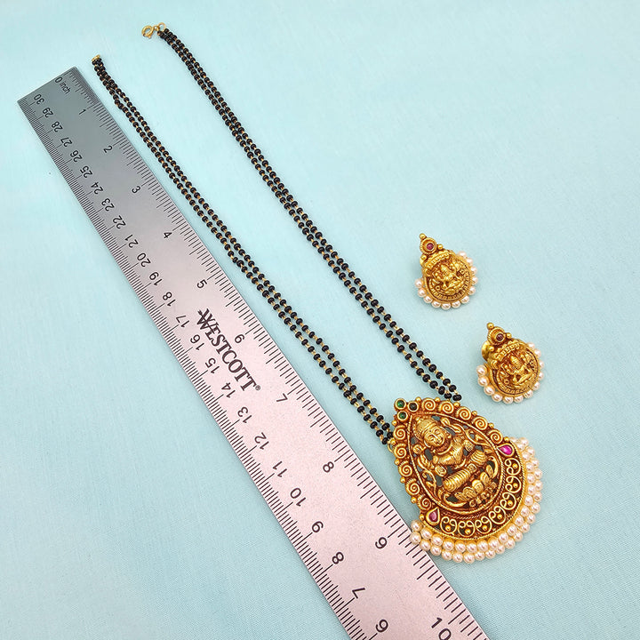 20" Lakshmi Black Beads set