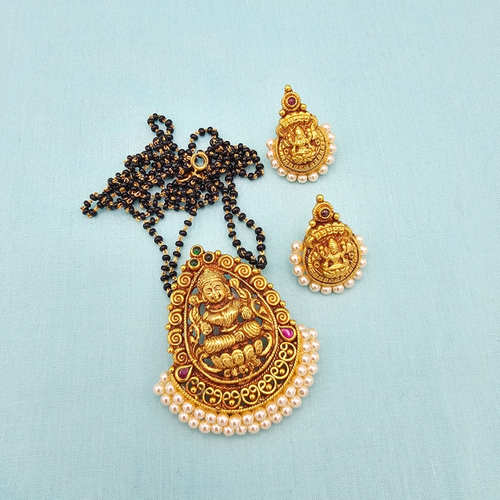 20" Lakshmi Black Beads set