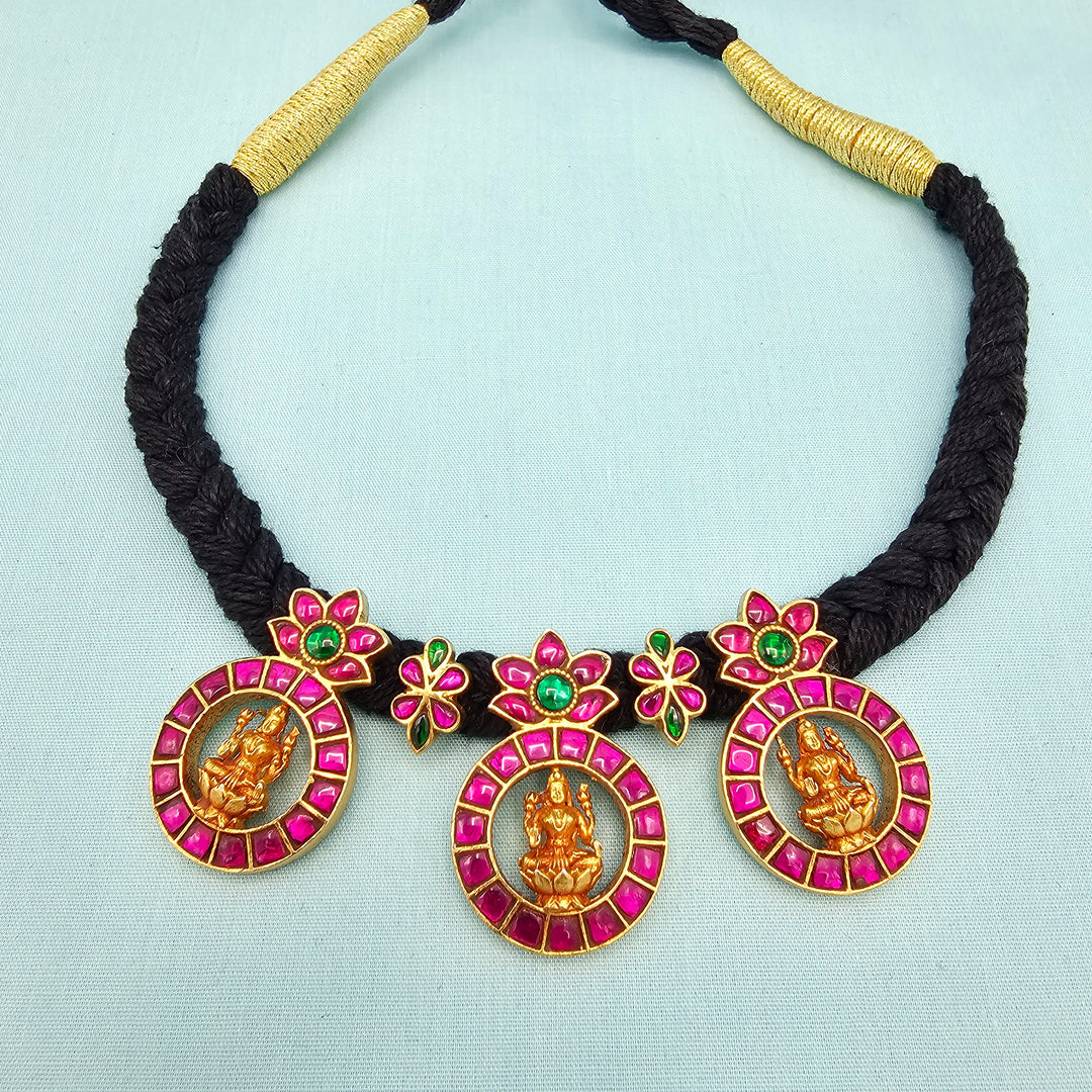 Kundan Thread Necklace