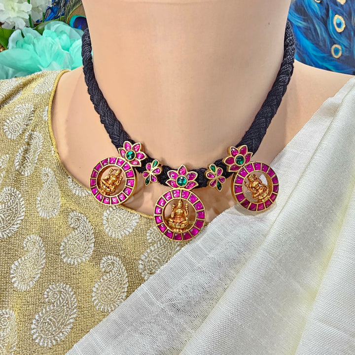 Kundan Thread Necklace