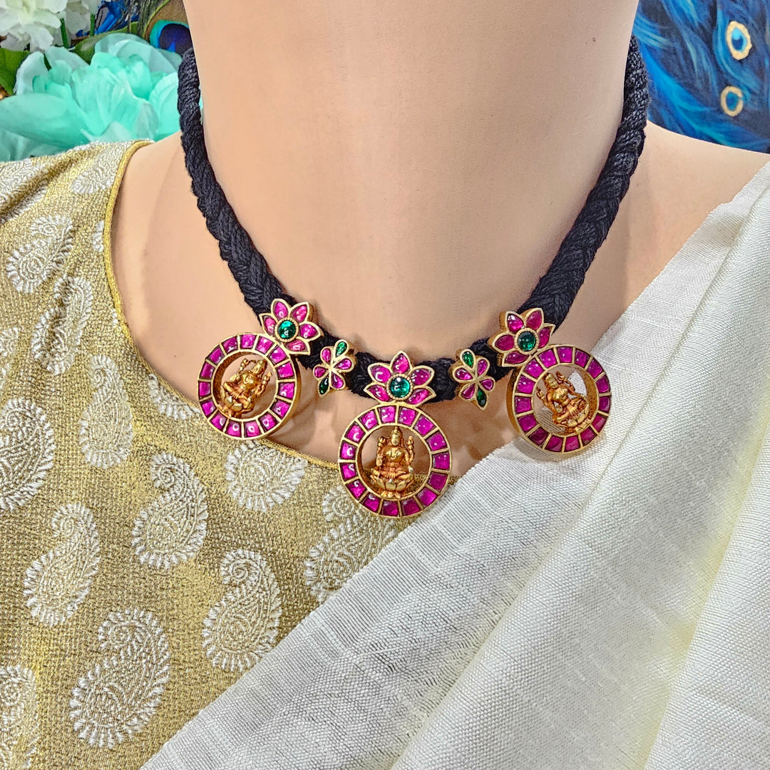 Kundan Thread Necklace