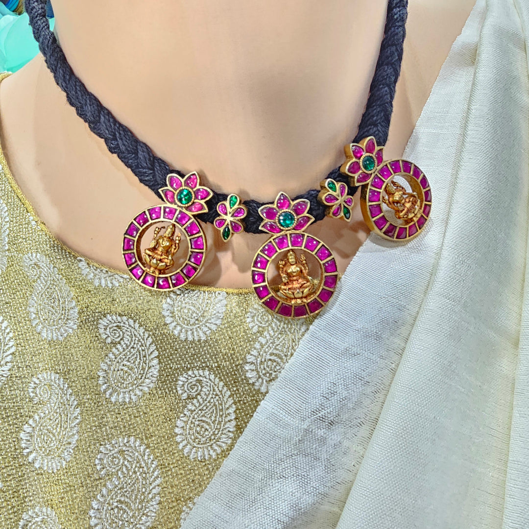 Kundan Thread Necklace