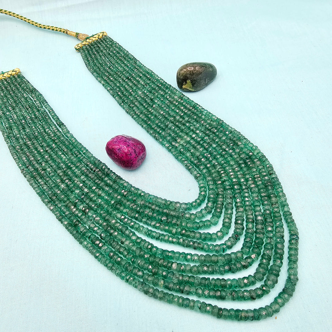10L Emerald Faceted Beads