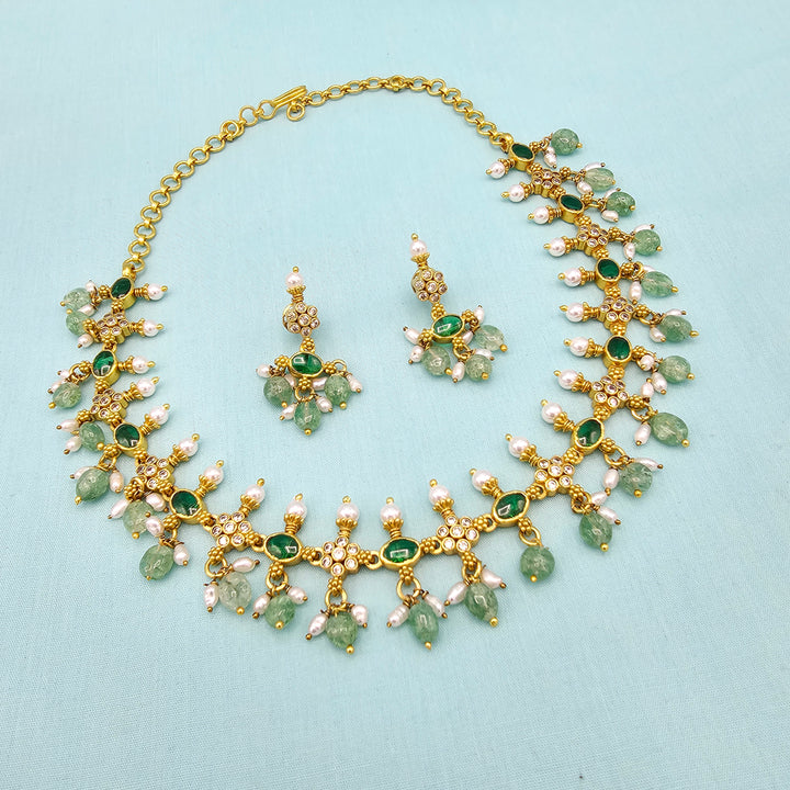 Emerald Short necklace