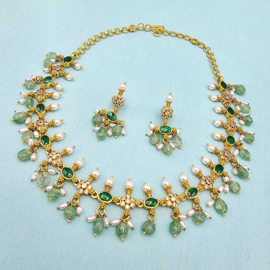 Emerald Short necklace