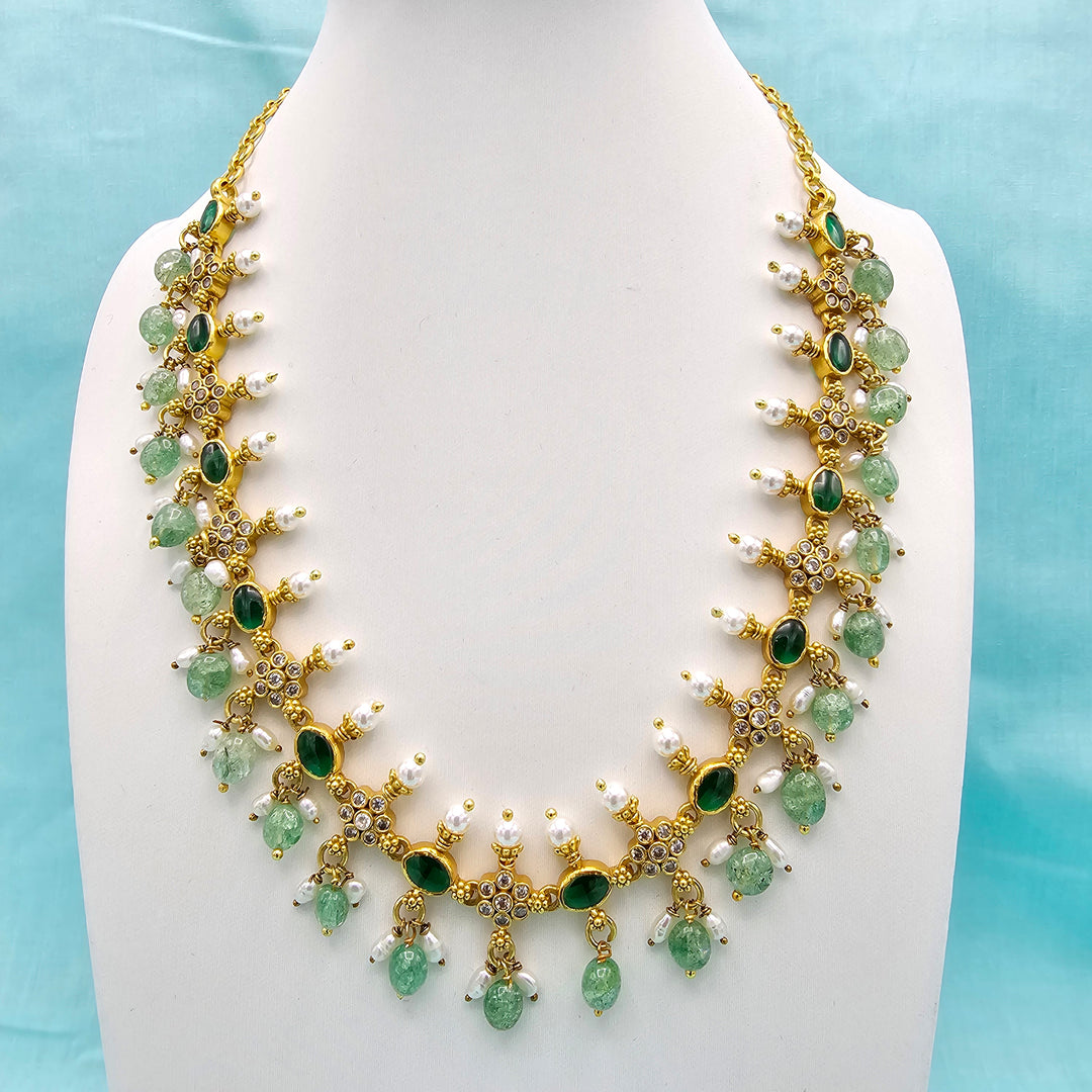 Emerald Short necklace