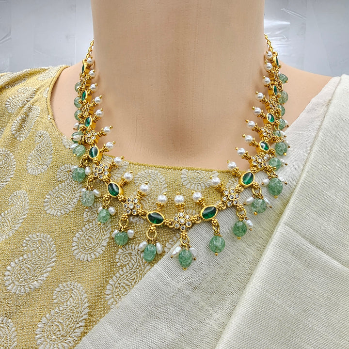 Emerald Short necklace