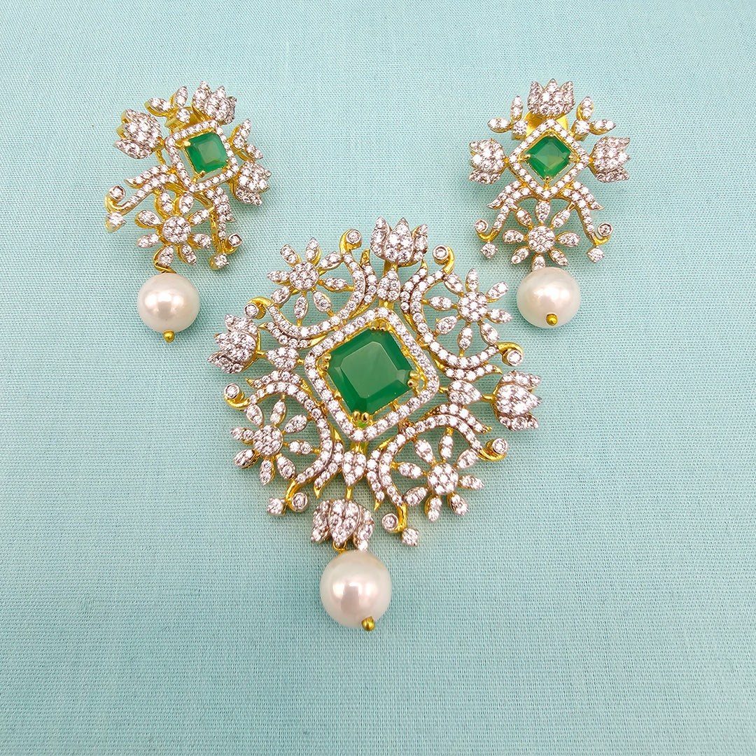 Diamond replica Pendant set