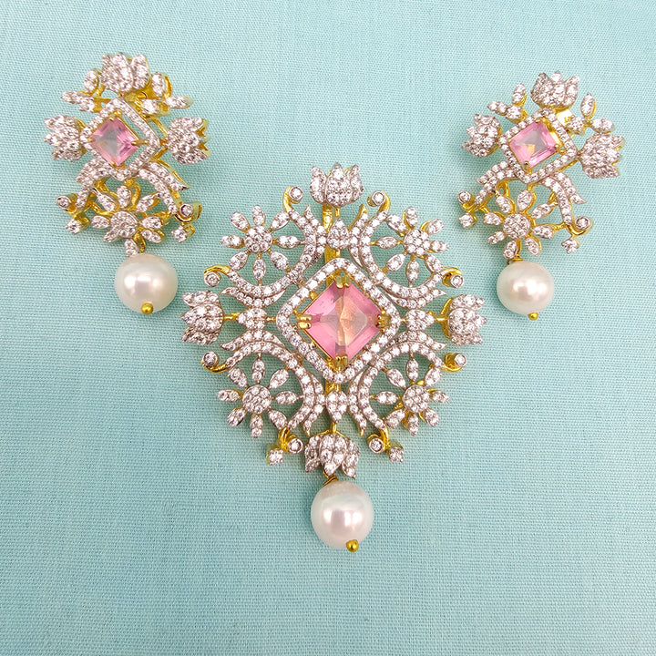 Diamond replica Pendant set