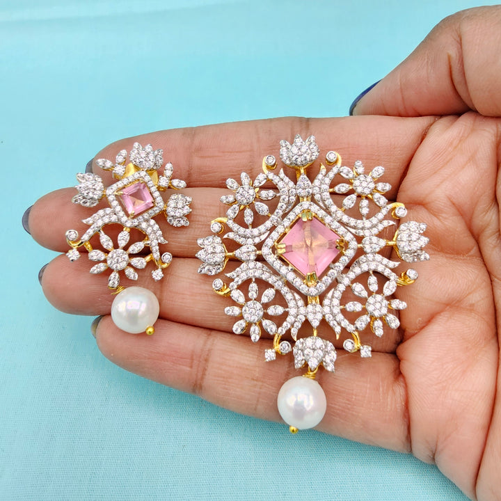 Diamond replica Pendant set