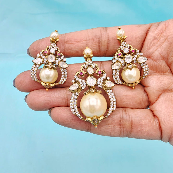 Victorian Pearl set