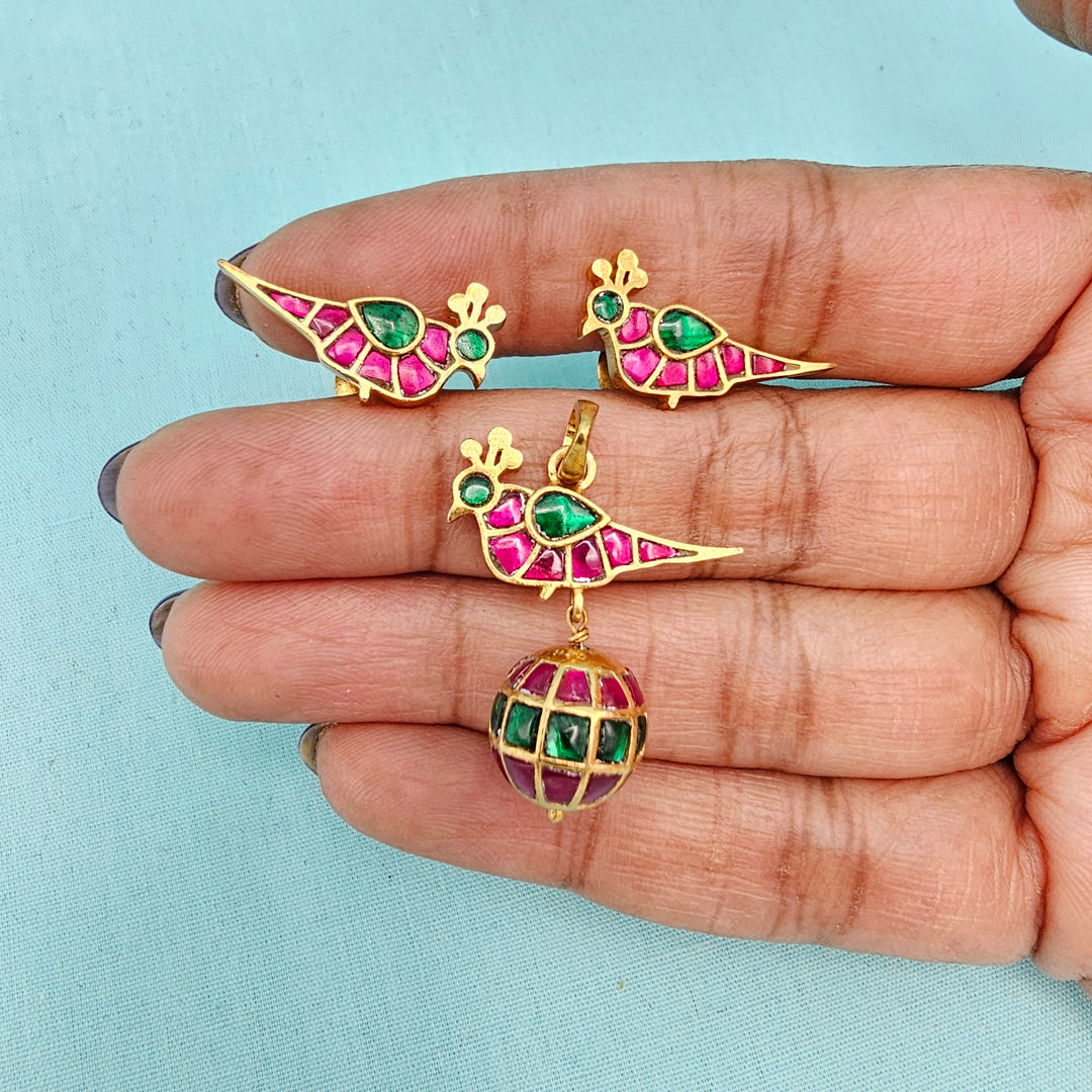 92.5 Kundan Pendant Set