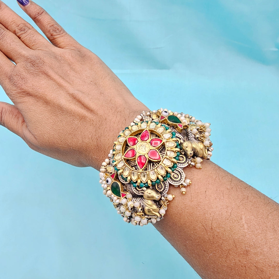 Dual tone  Kundan Bracelet