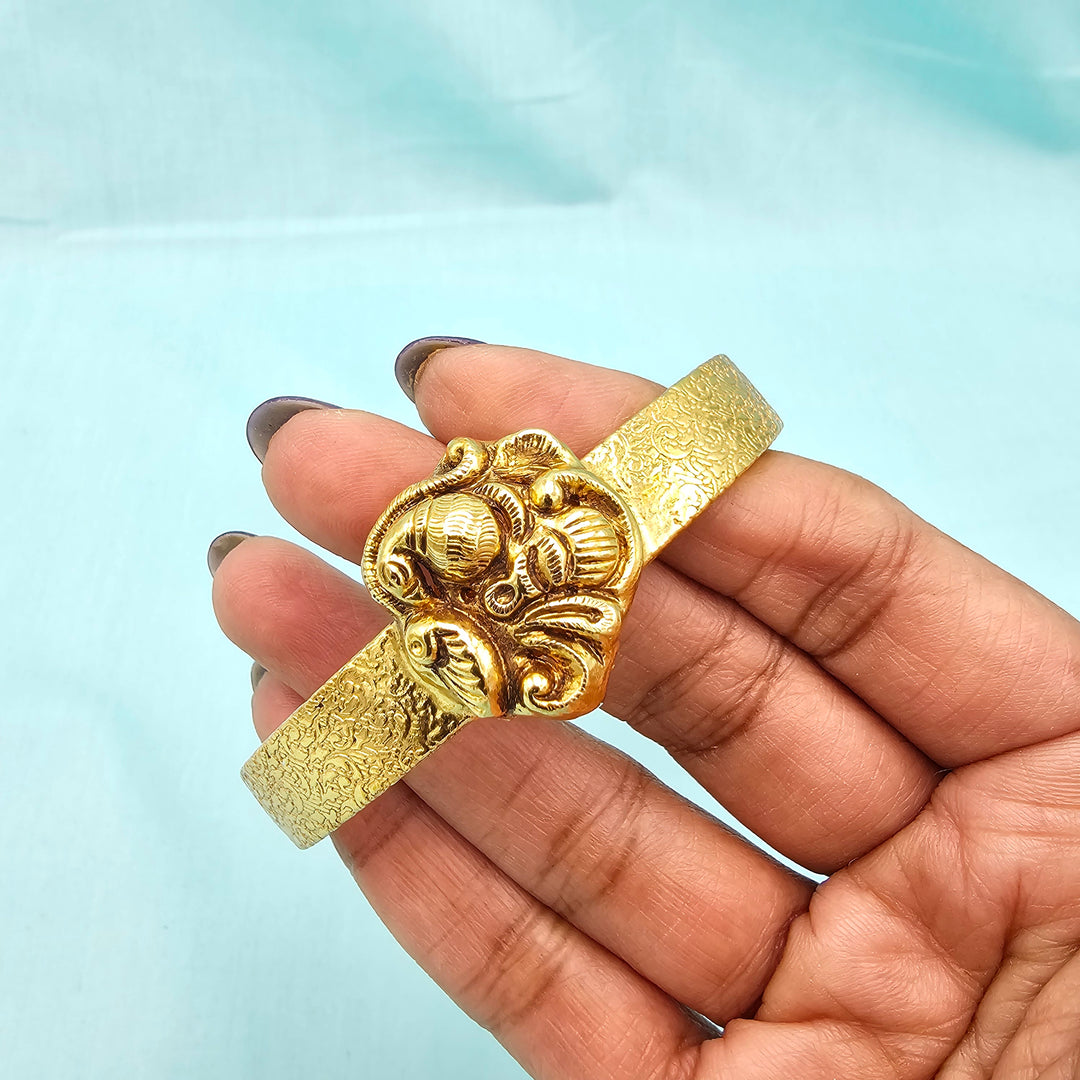 Peacock Hammered Kada