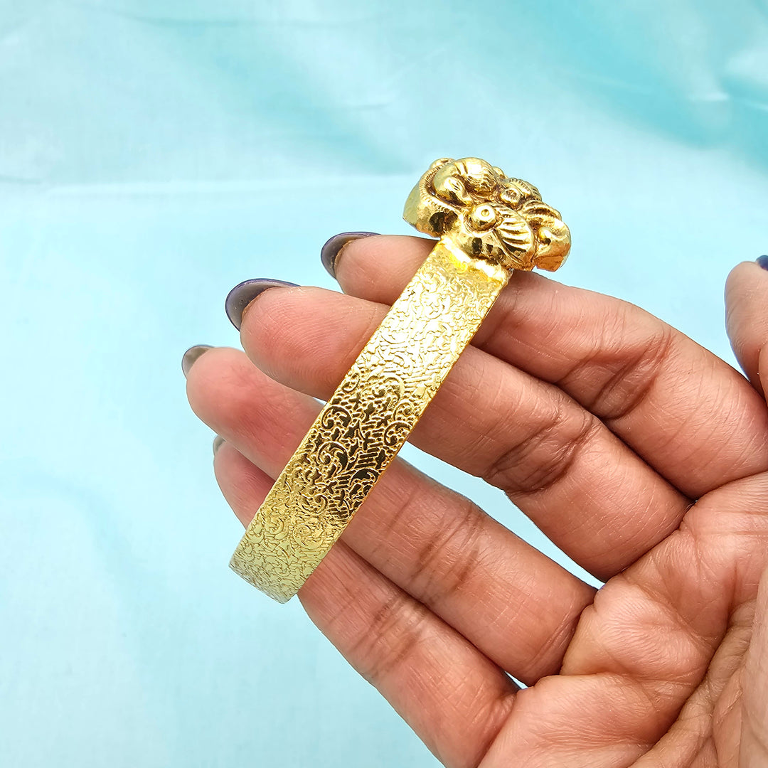 Peacock Hammered Kada