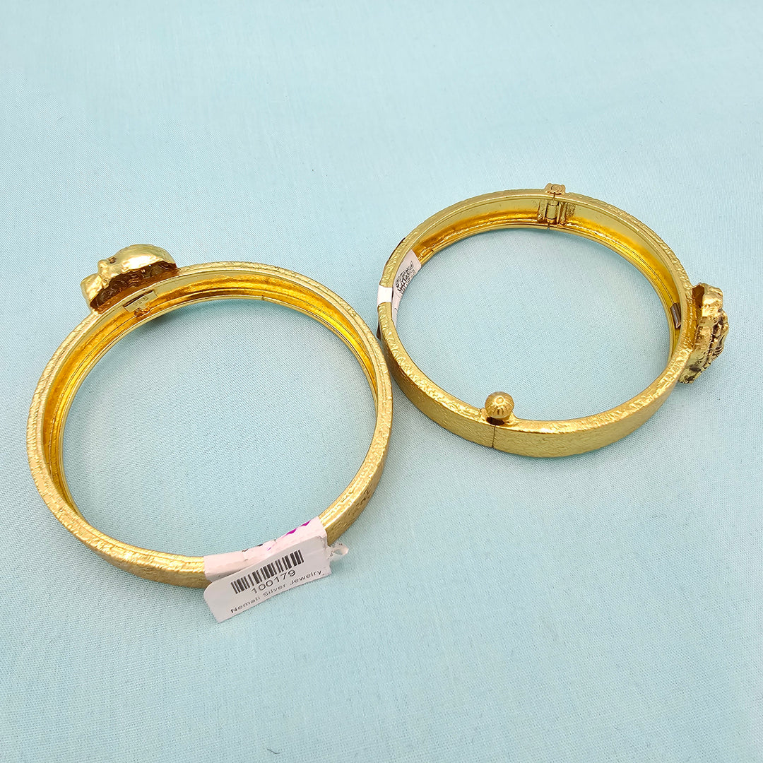 Peacock Hammered Kada