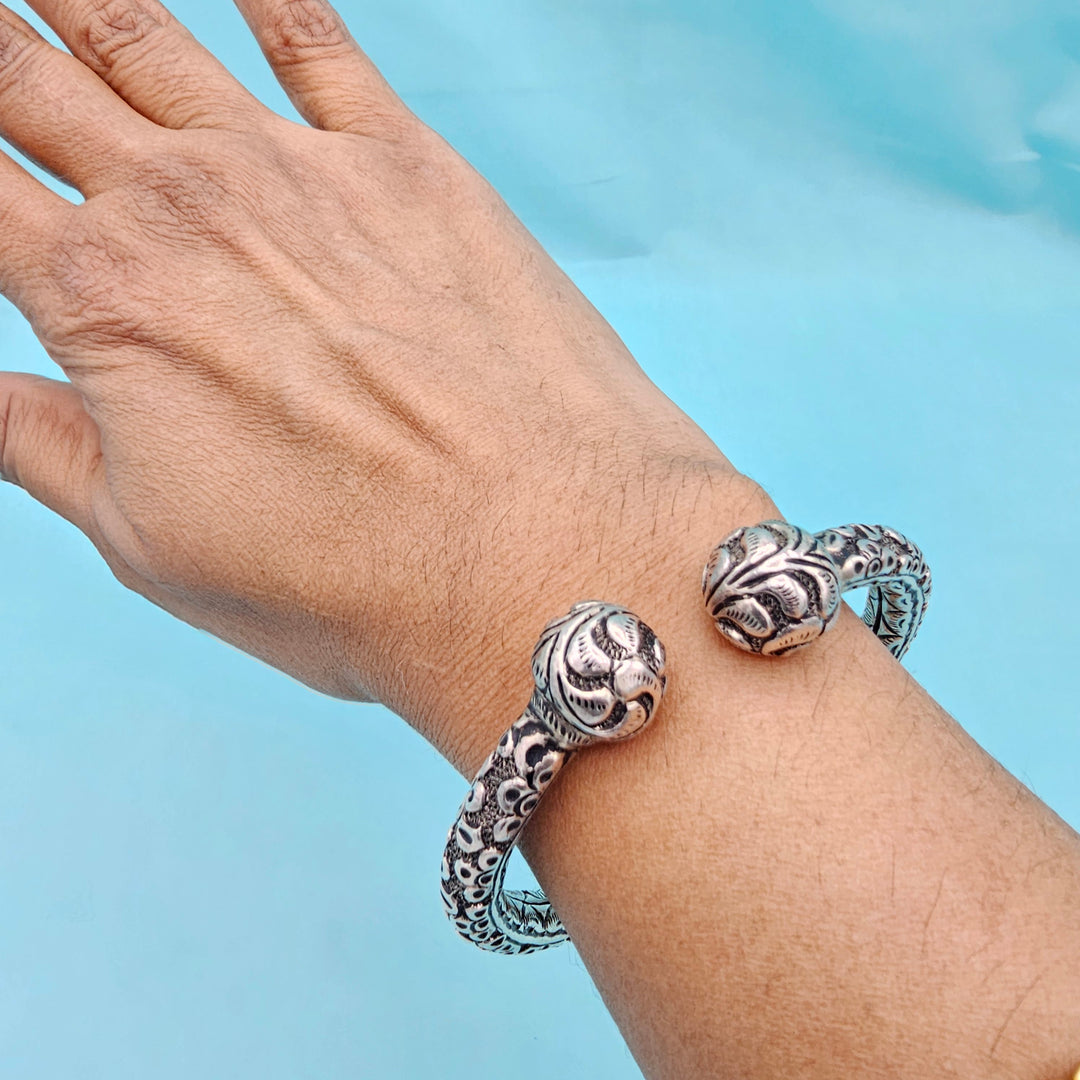 Chitai Work bracelet