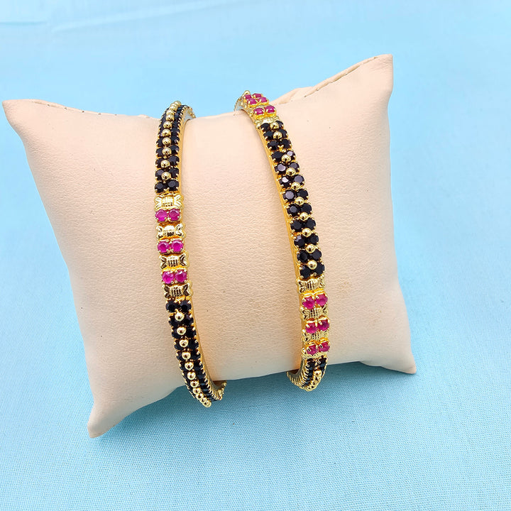Black stones Bangles