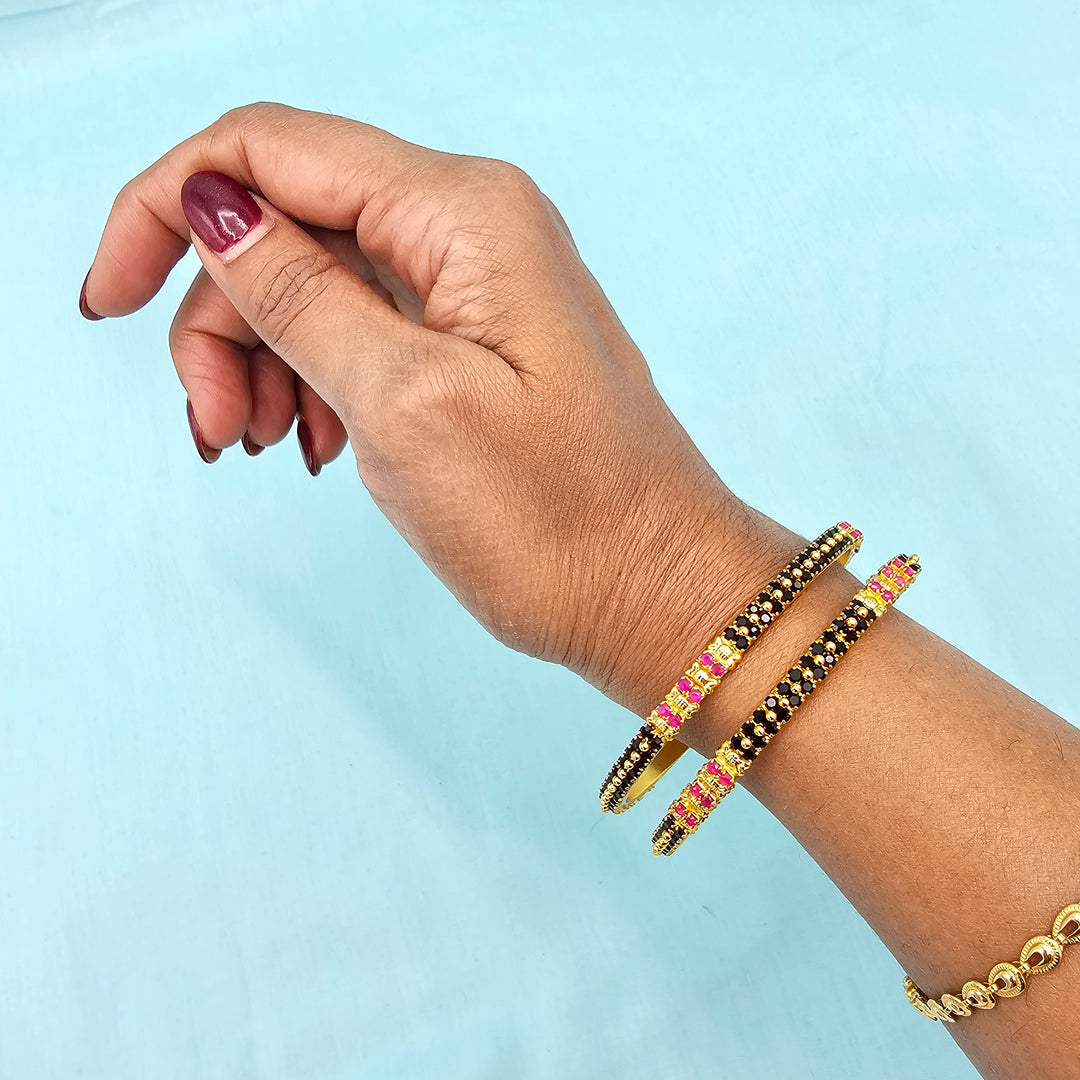 Black stones Bangles