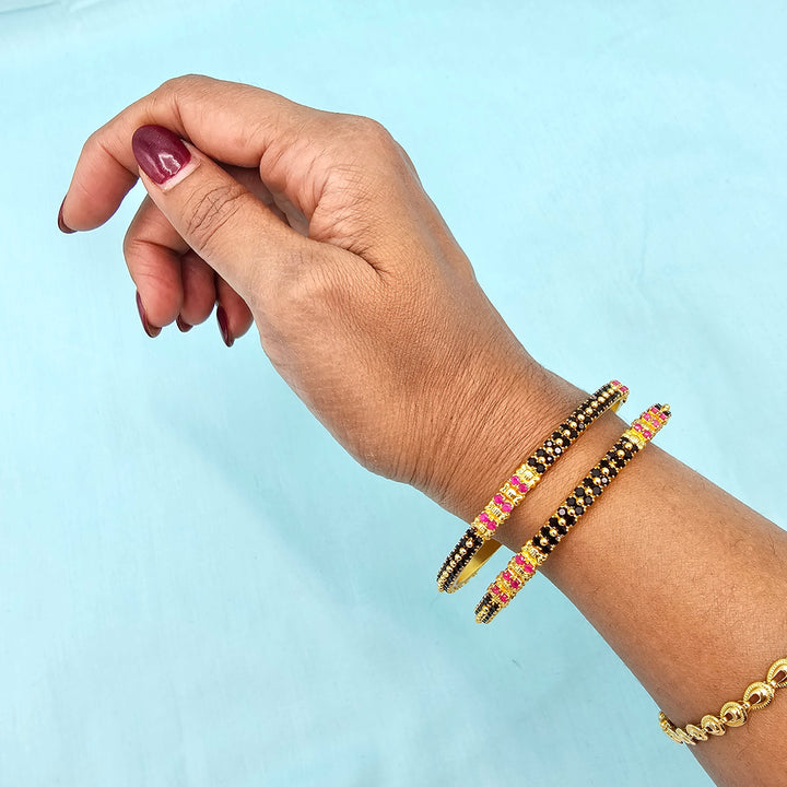 Black stones Bangles