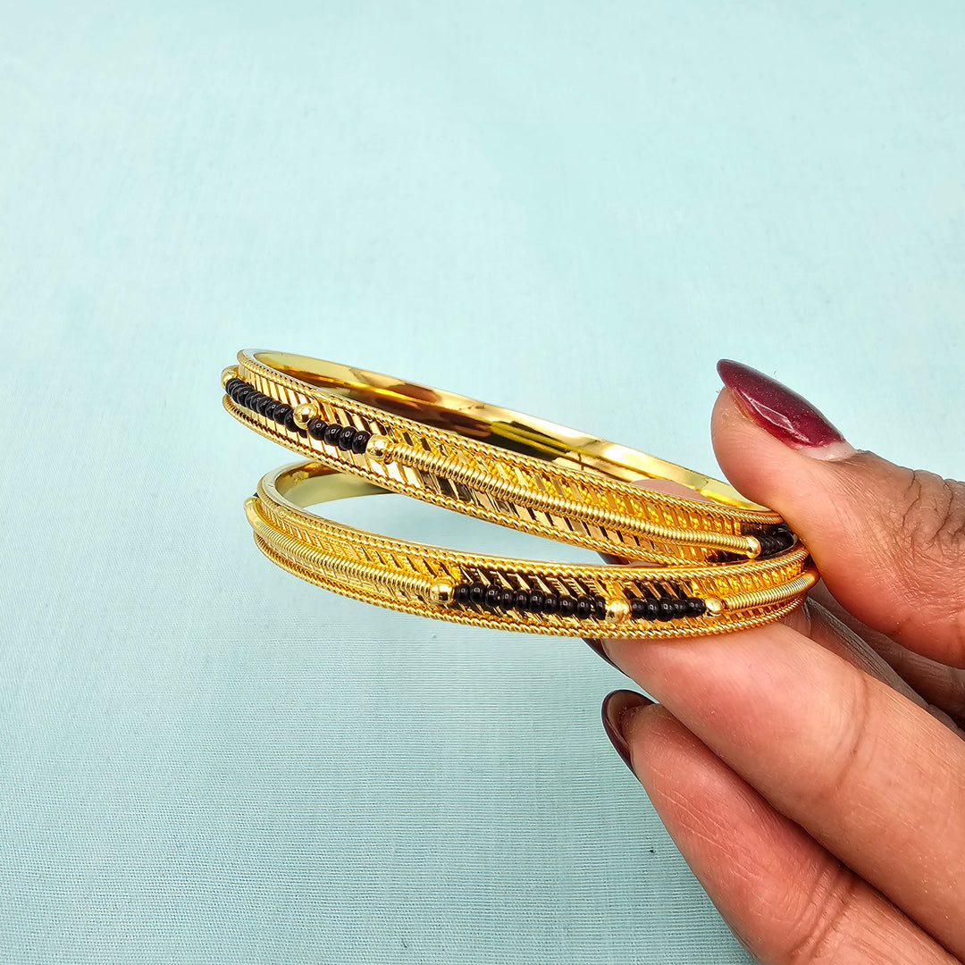 Black beads Bangles