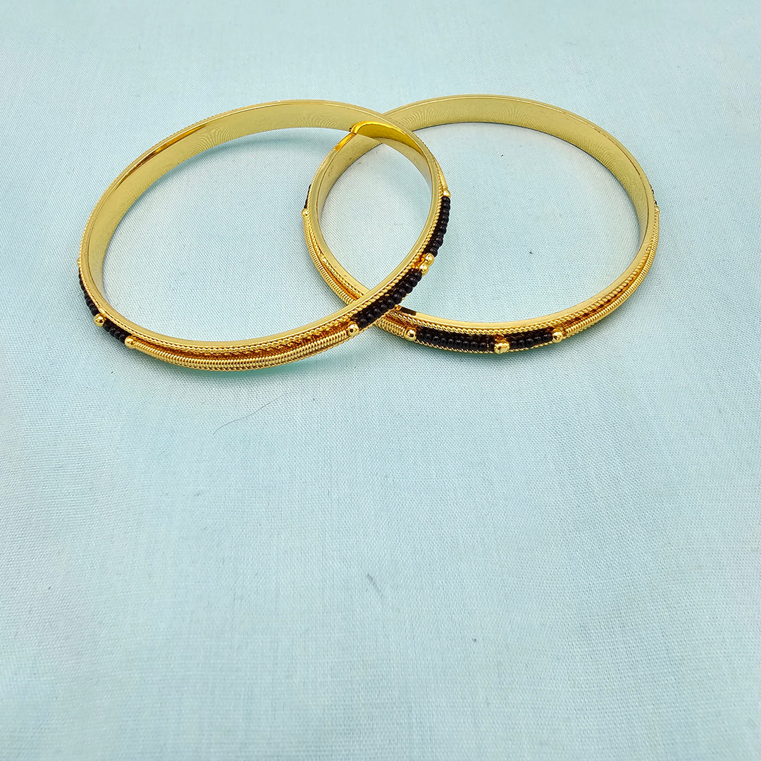 Black beads Bangles