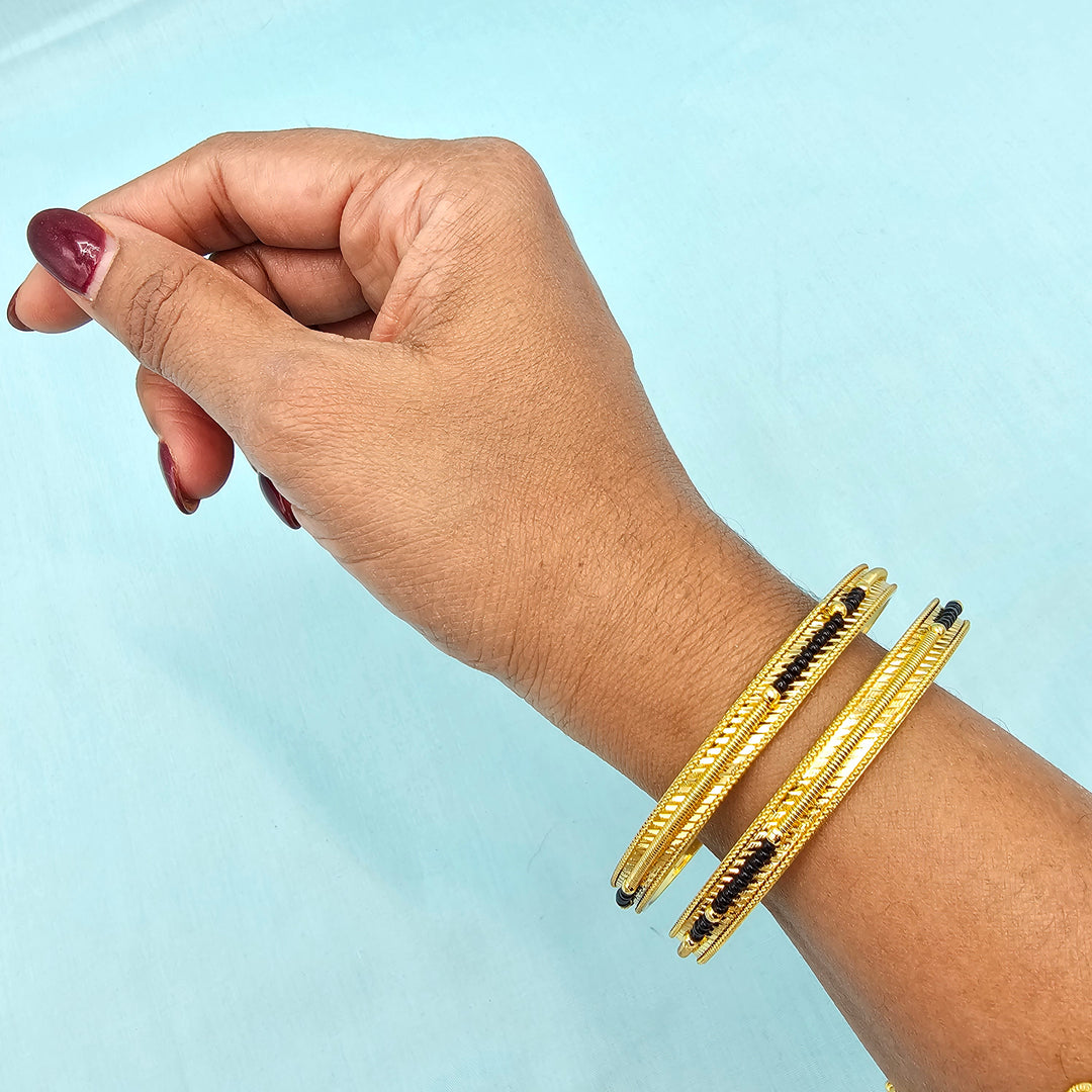 Black beads Bangles