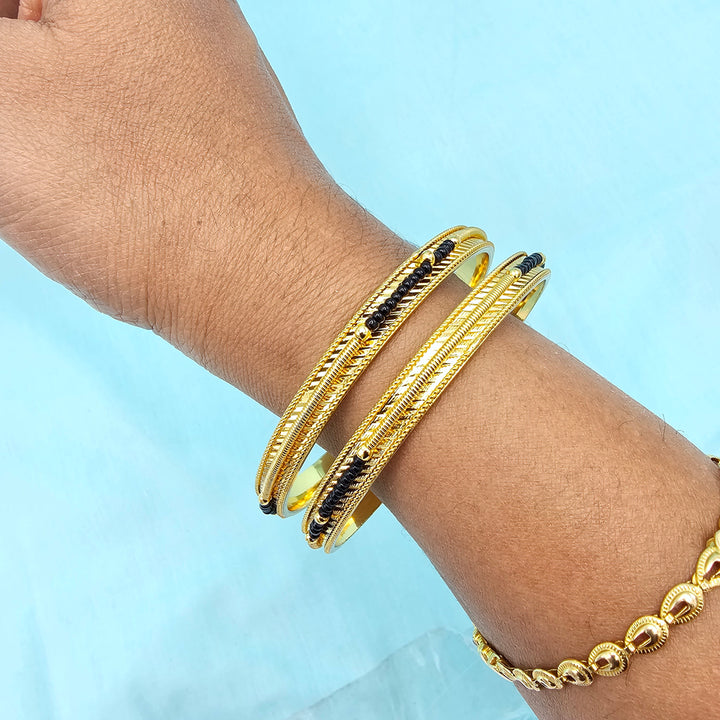 Black beads Bangles