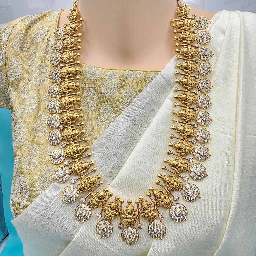 Long CZ Lakshmi Bottumala