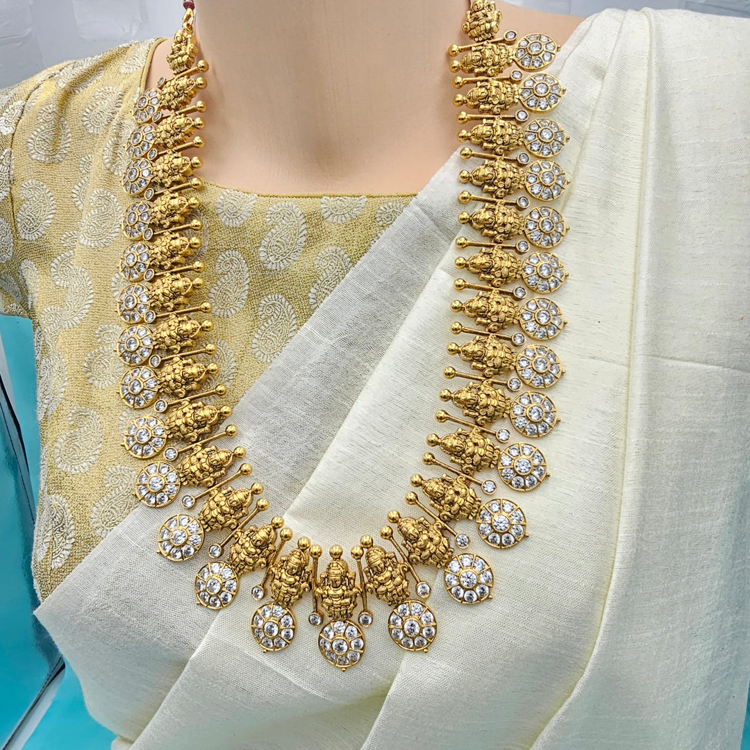 Long CZ Lakshmi Bottumala