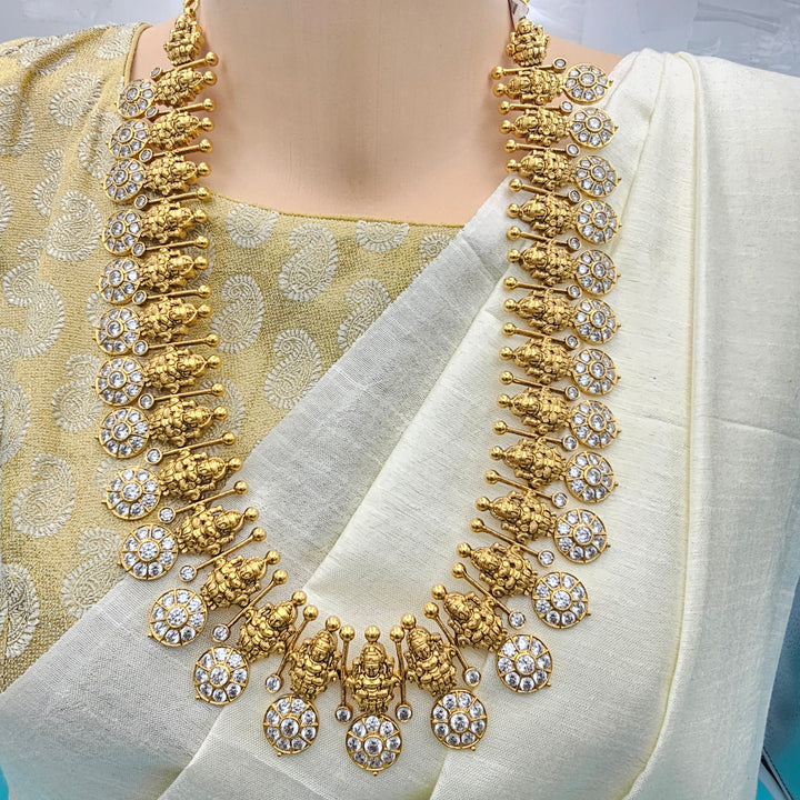 Long CZ Lakshmi Bottumala