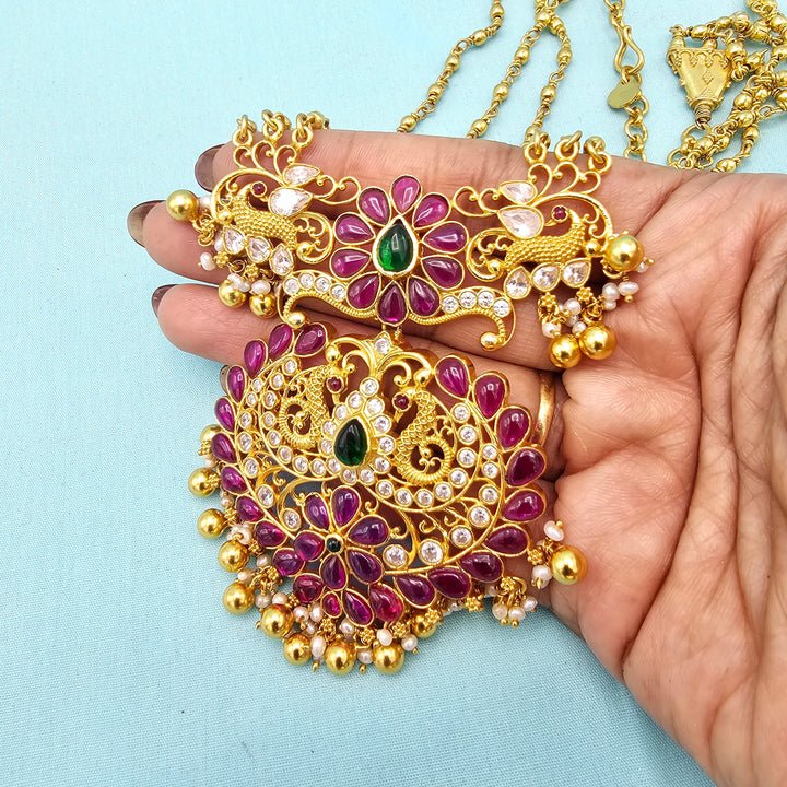 3 Layered Pink necklace