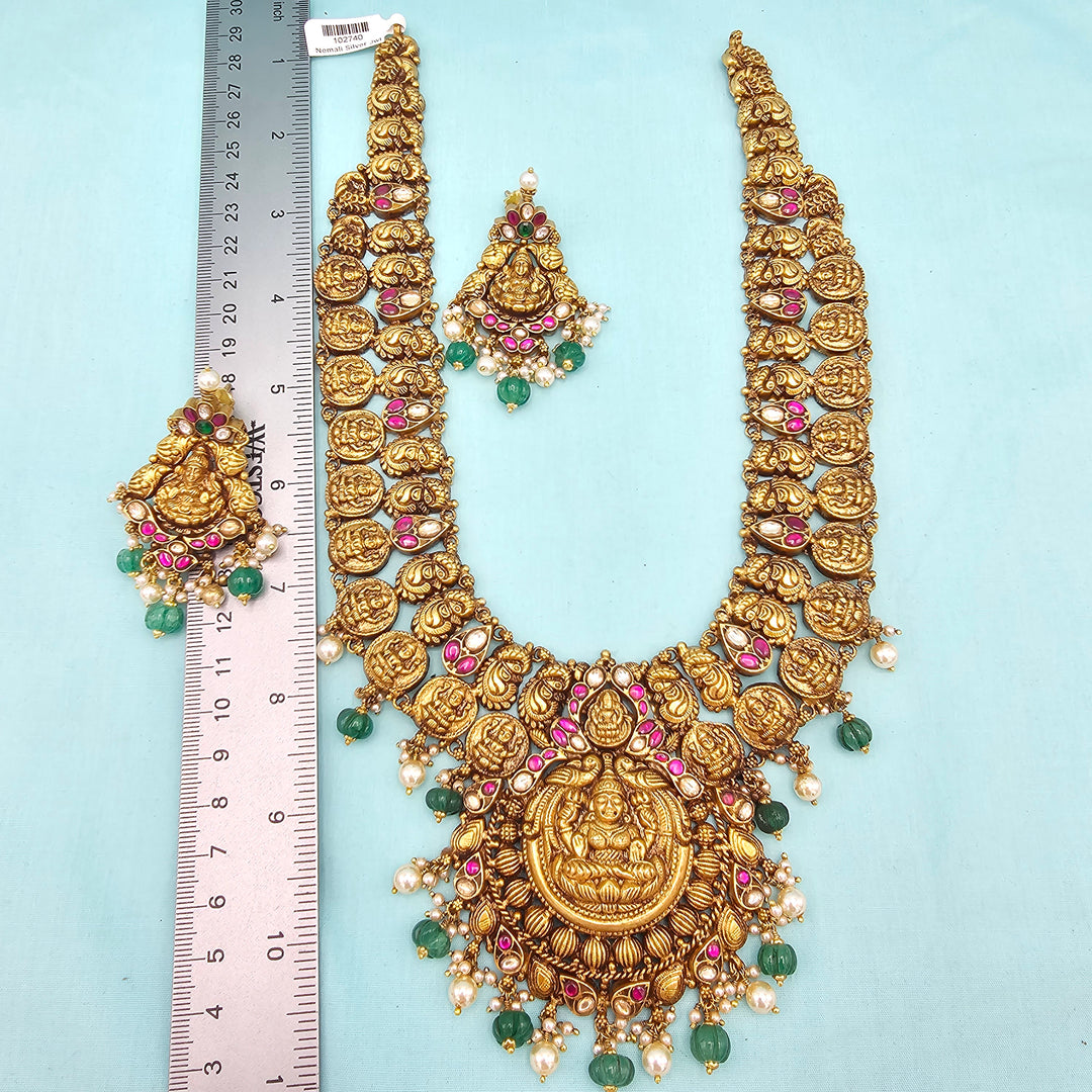 Nakshi Kundan Haram