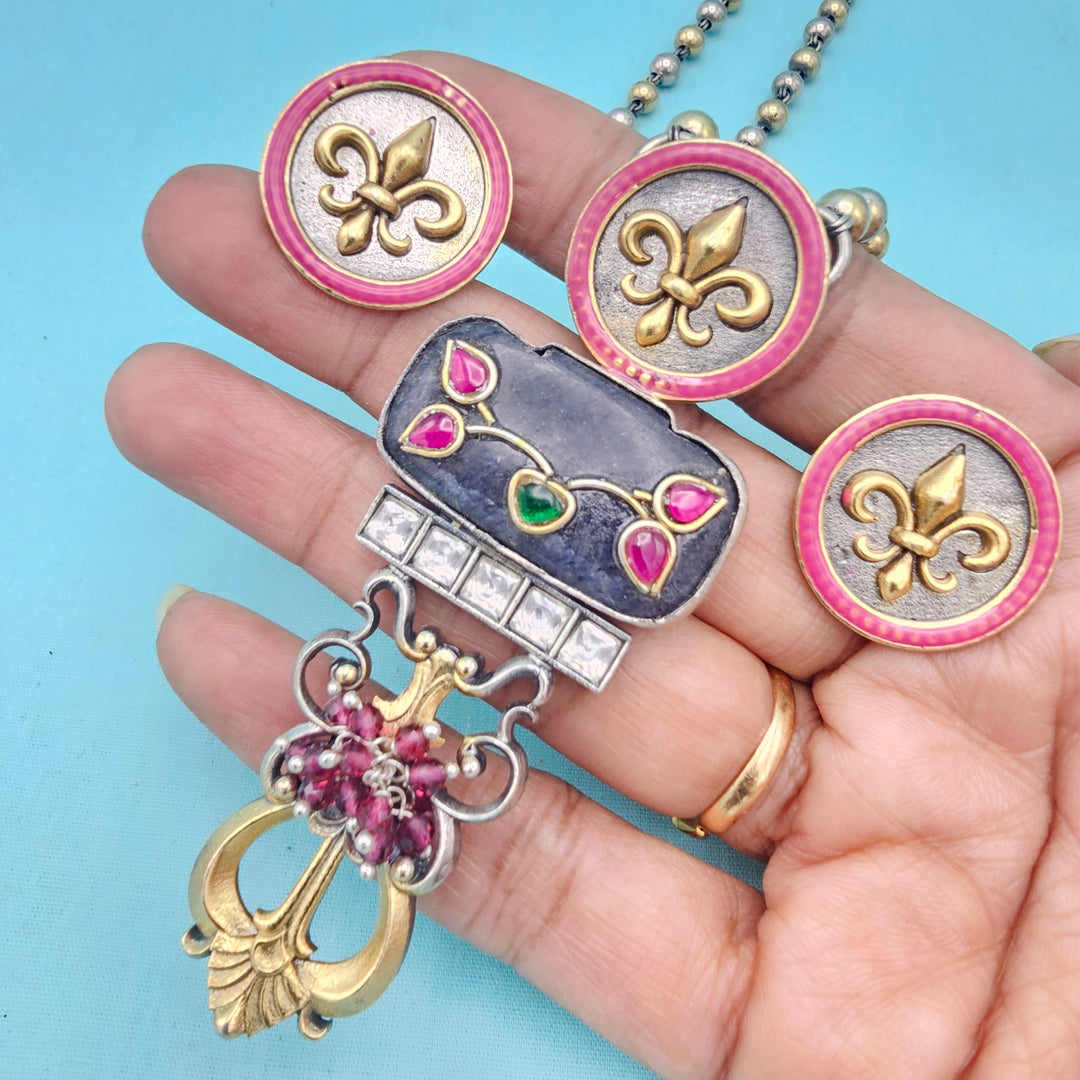 Dual Tone long chain
