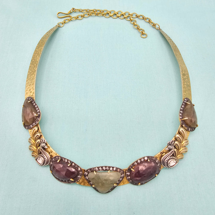 Sapphire Stones Hasli
