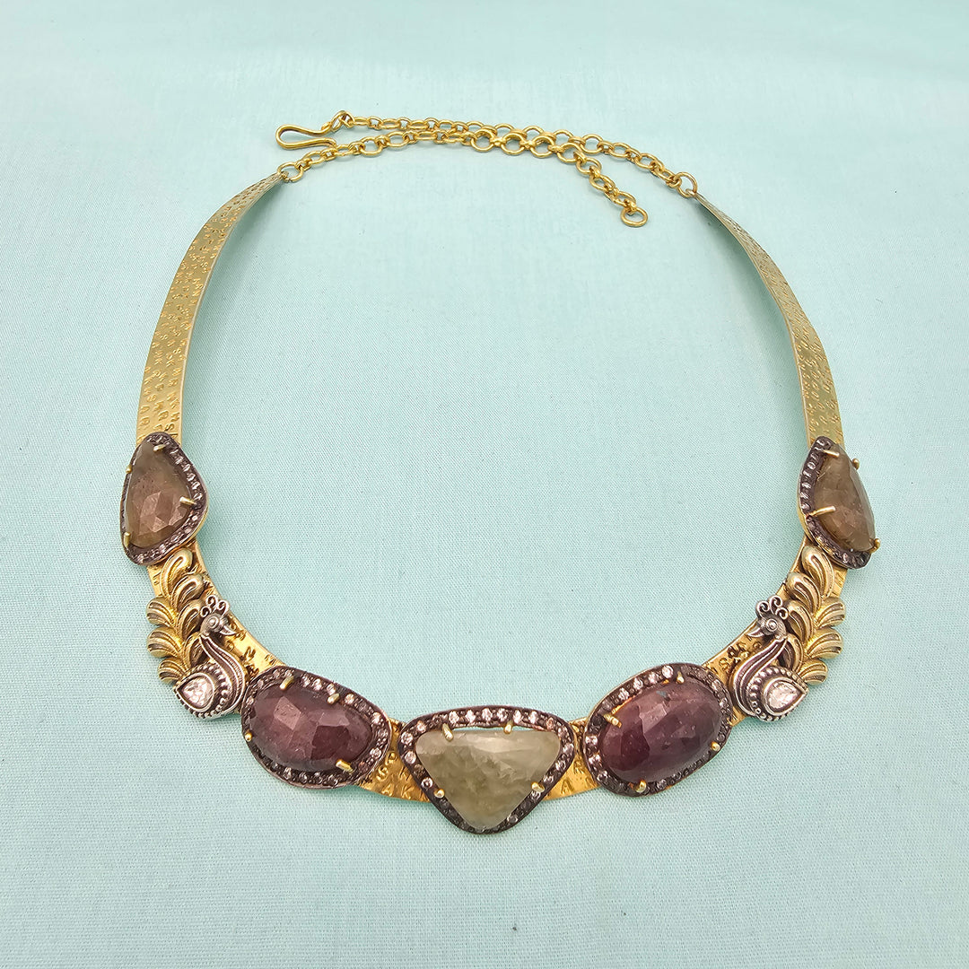 Sapphire Stones Hasli