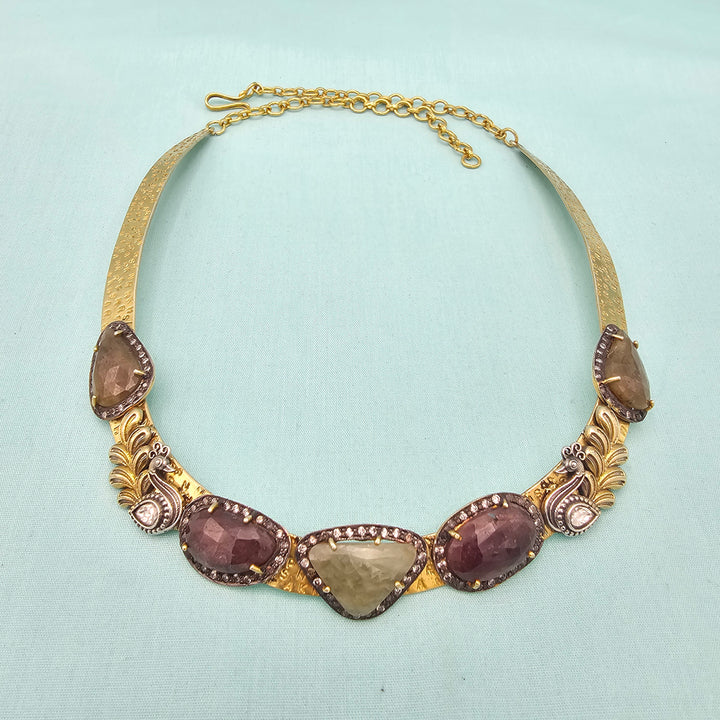 Sapphire Stones Hasli